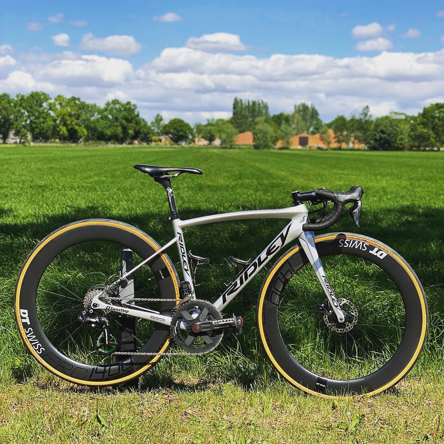 Front Page -Wheelies Shop 25